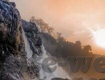 百人牛牛炸金花游戏城-百人牛牛炸金花，游戏城中的策略与乐趣